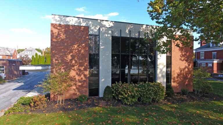Exterior view of 2505 N Front Street